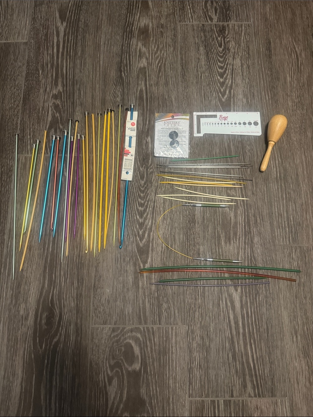 43 piece assorted, Knitting Needles and other accessories.